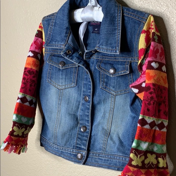 The children’s Place jean jacket - Picture 3 of 5